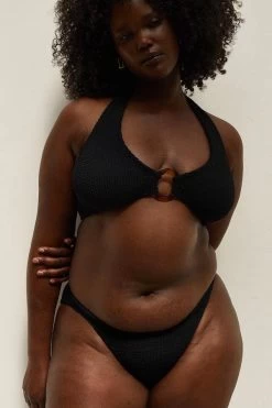 Coco Bikini Black -Chic Boutique Shop 0000s 0052 UntitledSession10916 1800x1800 98509e72 3039 4908 8069 768dfe63f592