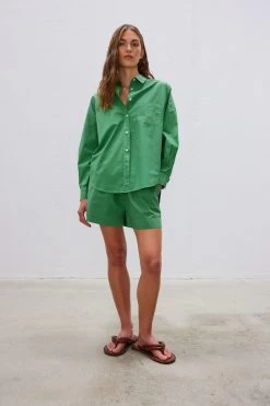 The Chiara Short Green Bay -Chic Boutique Shop 07 LMCS006 LMD024 Green Bay 419