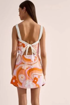 Bubble Cut-Out Skirt Bloom -Chic Boutique Shop 135.TwiggyCropTop BubbleCut OutSkirt Bloom 58e6ed57 0576 4645 a592 df072f510809 600xcopy