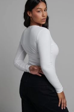 Lara Bodysuit White -Chic Boutique Shop 20221209 BayseBrand Ecommerce 015132249 Edit