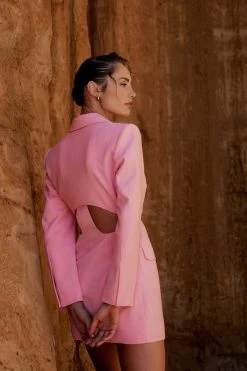 Bare Minimum Blazer Dress Pink 21 Bare Minimum Blazer Dress Pink -Chic Boutique Shop 20230310 Mossman September23 CAMPAIGN S18 1174