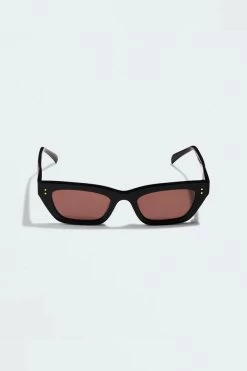 Ru Black 10 Ru Black -Chic Boutique Shop 2 86c51d5d dc49 4b0a a390 64b11937d5e5