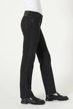 Mia Straight Black Earth -Chic Boutique Shop 39237 056 washed black mia straight black earth00802
