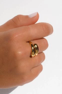 Henrietta Ring -Chic Boutique Shop 3 95ebe4fc c849 46e8 8da5 966b737f1ecc