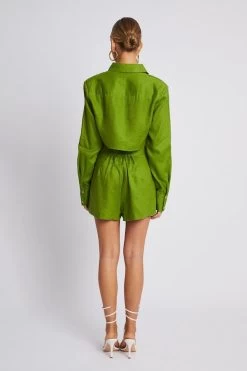 Structured Cropped Shirt Olive 9 Structured Cropped Shirt Olive -Chic Boutique Shop 4.OLIVELINENSTRUCTUREDCROPPEDSHIRT 008 f14d4c6a 4a86 4c70 8759 8866124ef5af