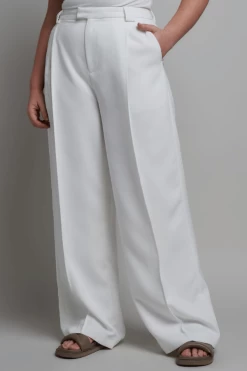 Rossi Pant White 12 Rossi Pant White -Chic Boutique Shop 5 412437ec ca13 4c1c 8276 7f2146b19a97