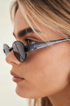 The Boston Black -Chic Boutique Shop 8 a48ed225 6687 4bc3 ad3e 72f6c4ea5fc9