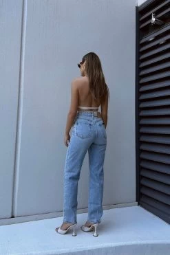 Greta Bib Top Cream 7 Greta Bib Top Cream -Chic Boutique Shop Facetune 07 07 2023 16 23 272