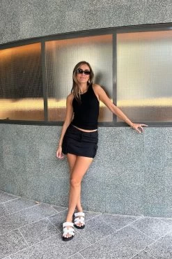 Chapel Skirt Black 8 Chapel Skirt Black -Chic Boutique Shop Facetune 28 08 2023 14 35 24