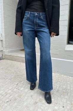 Daria Boyfriend Momentum