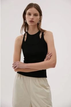 Cameron Black -Chic Boutique Shop JASUrbanResized205 900xcopy