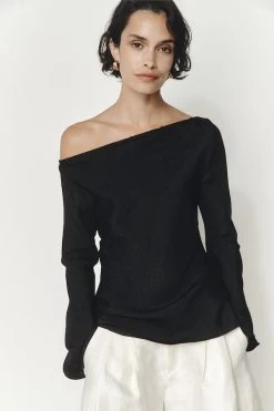 Hester Top Black -Chic Boutique Shop MarleS23 LB WebResize50