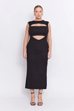 The Dora Dress Black -Chic Boutique Shop Pfeiffer 030523 0811 2000x 9731b063 e8fa 4e43 977d b334e2e83336