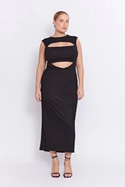 The Dora Dress Black -Chic Boutique Shop Pfeiffer 030523 0812 2000x eb970559 cb85 4120 b478 20c9bfe23ba1