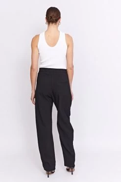 The Baxter Tailored Pant 9 The Baxter Tailored Pant -Chic Boutique Shop Pfeiffer Ecom 060922 57053 2000x 85d6a32b c6db 4f29 8e50 9cf38481c031