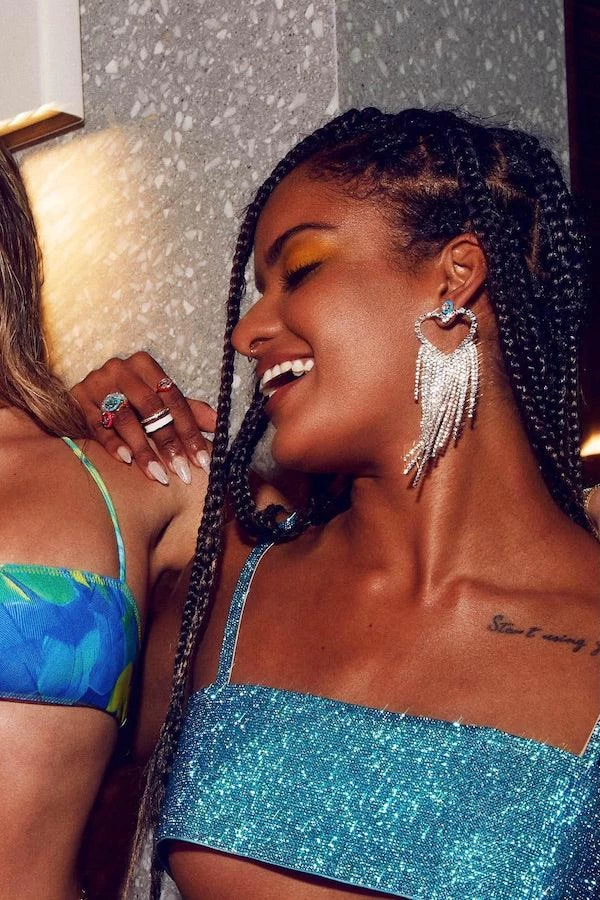 Sparkling Heart Earrings Silver 5 Sparkling Heart Earrings Silver - Image 3