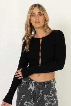 Button Up LS Top Black -Chic Boutique Shop SummiSummiAW23 421