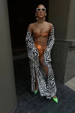 Soleil Skirt Copper -Chic Boutique Shop image 700x 03b042b2 6c5e 484d aaf4 27a2f8d9b2da