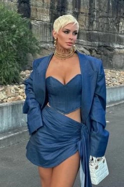 Mestiza Denim Skirt -Chic Boutique Shop image 700x bb5bdc63 4573 41d8 ac5d b96b35dcbf4a